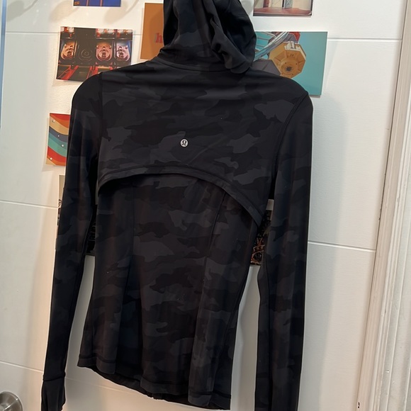 LuluLemon matching set limited edition black cameo Aria set - Picture 9 of 11